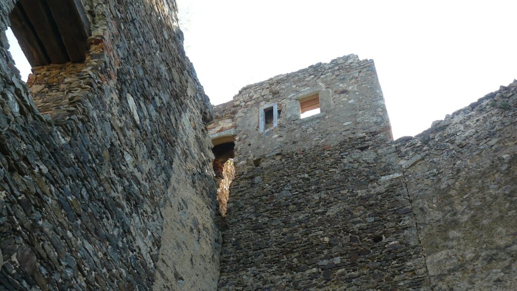 Cornštejn 24