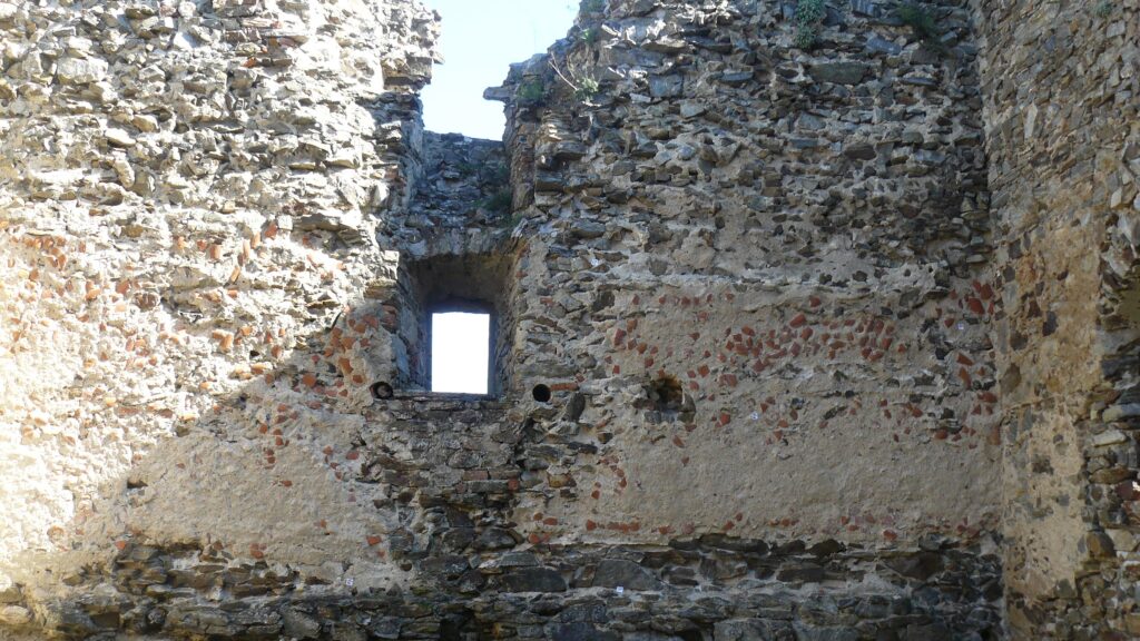 Cornštejn 33