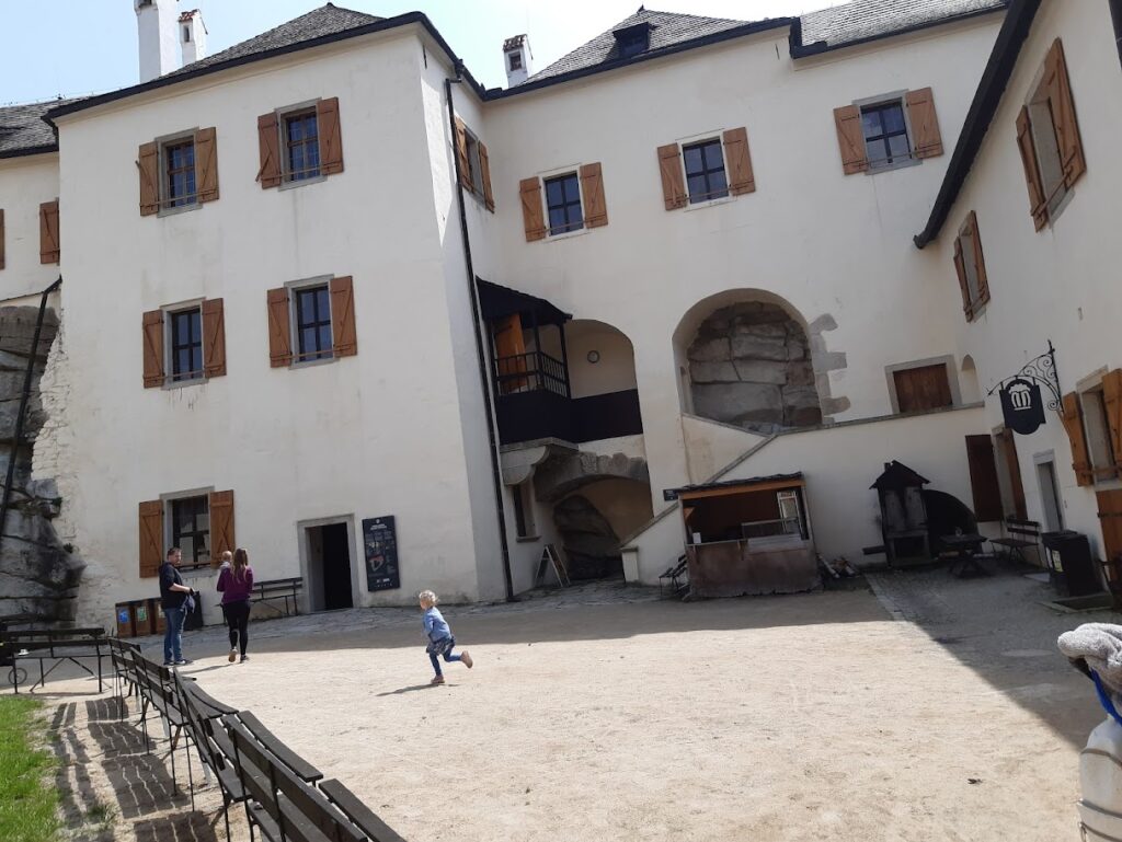 Roštejn 2