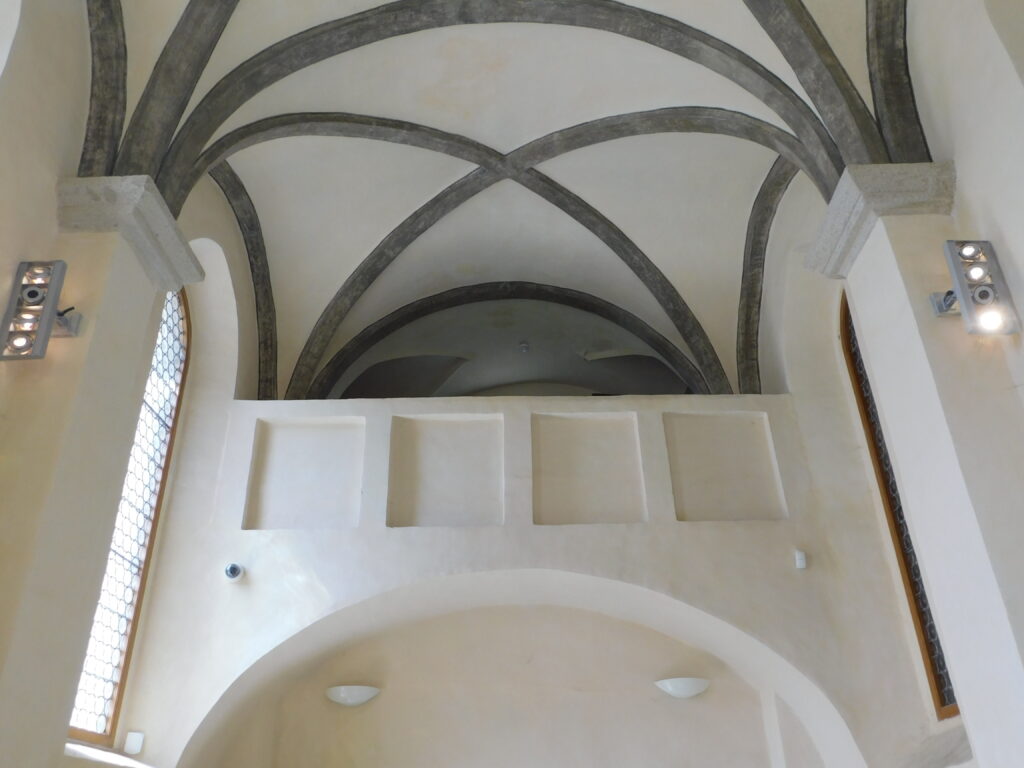 Roštejn 6
