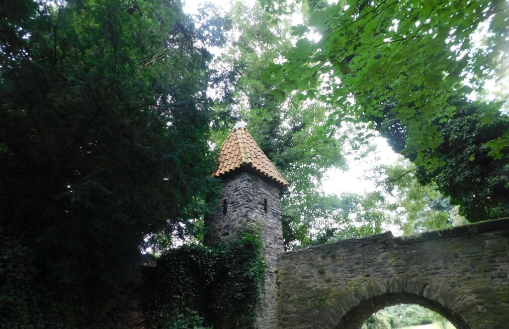Zámek Žleby 14